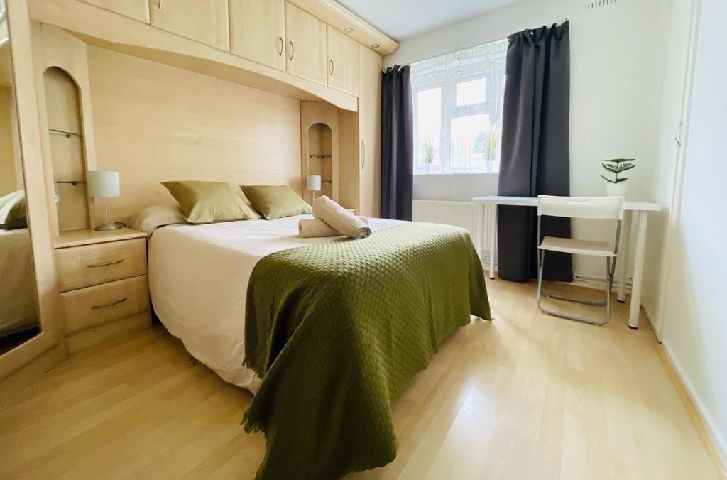 لندن Cosy Flat Close To East Finchley Station المظهر الخارجي الصورة