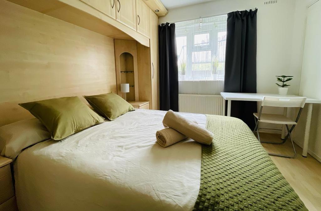 لندن Cosy Flat Close To East Finchley Station المظهر الخارجي الصورة